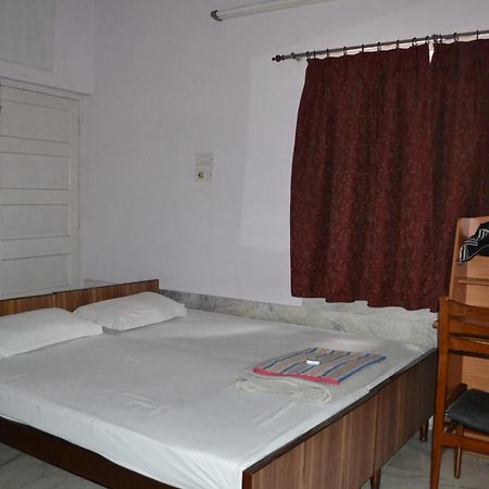 Monorama Guest House Kolkata Exterior photo